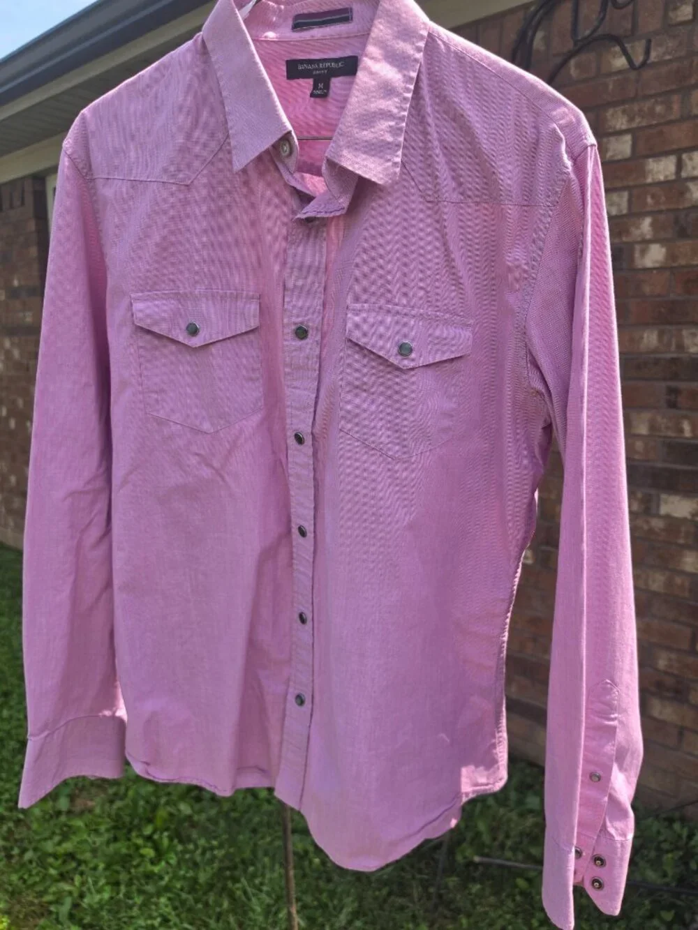 Mens Banana Republic snap western style long sleeve light red shirt